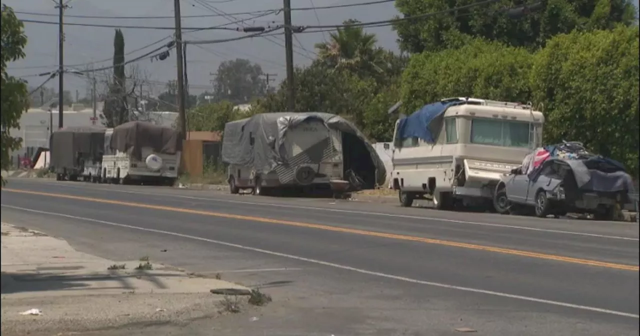 RV encampment causes problems for Pacoima neighborhood