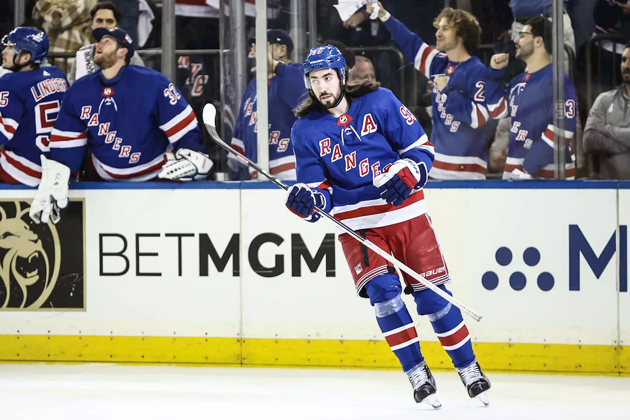 Panthers vs Rangers Prediction, Picks, and Odds for Tonight’s NHL Playoff Game