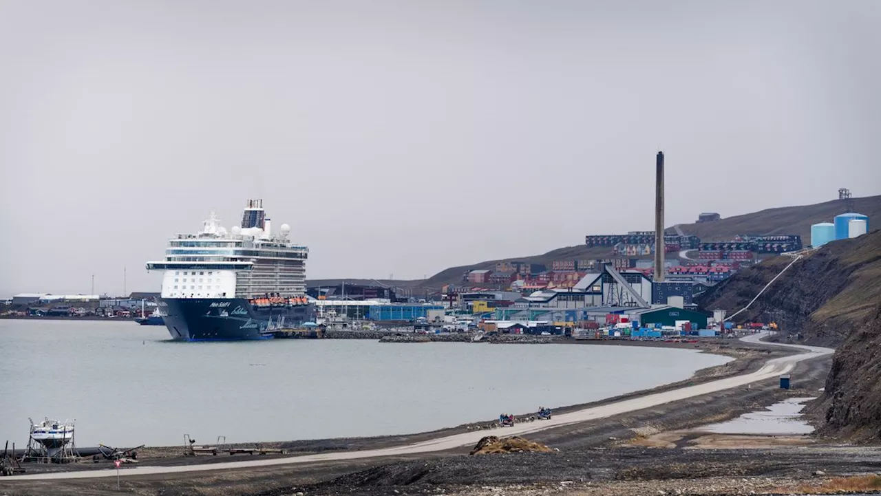 Hvem skal legge ny fiberkabel til Svalbard og Jan Mayen?