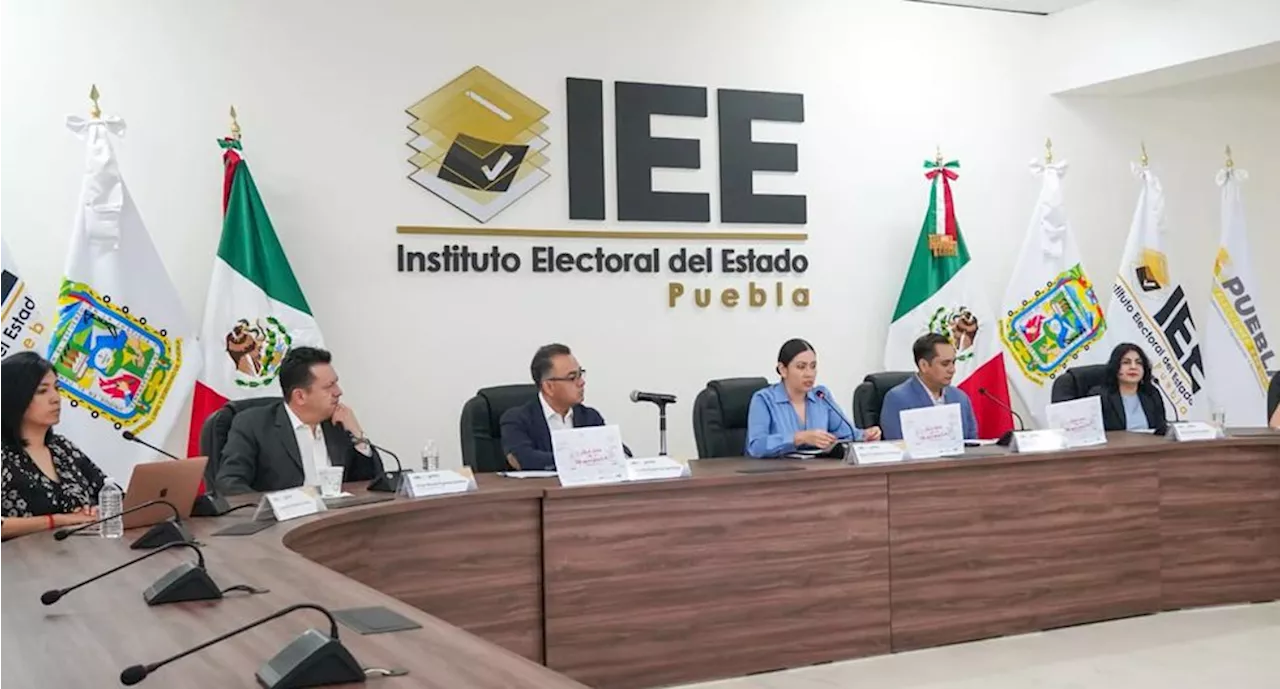 Suman casi 100 renuncias en consejos electorales de Puebla