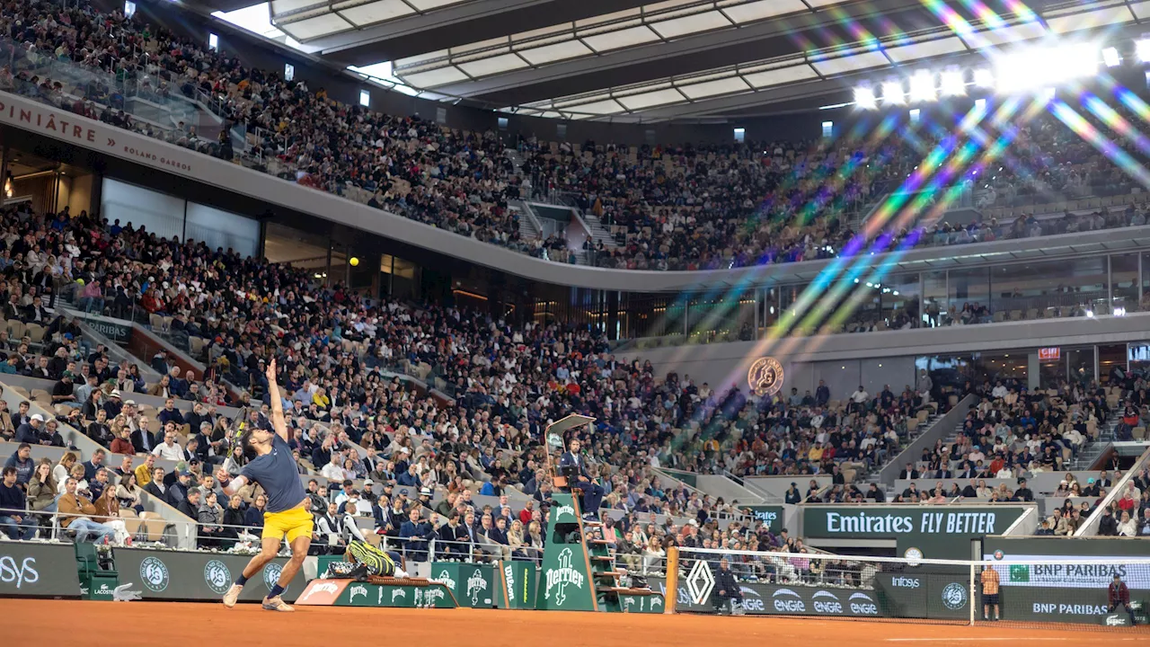 Roland-Garros : Si beau, si froid... le court Philippe-Chatrier est-il un atout ou un handicap pour le tournoi ?