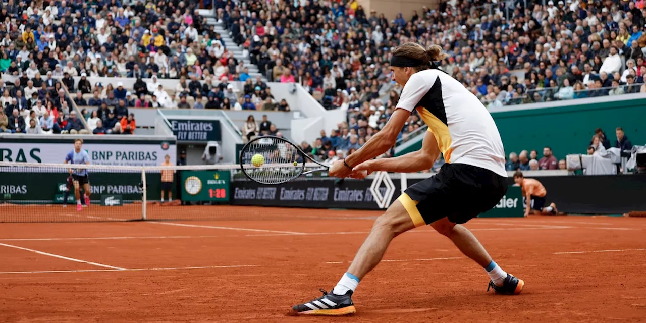 Zverev stürmt ohne Satzverlust in die dritte Runde von Paris