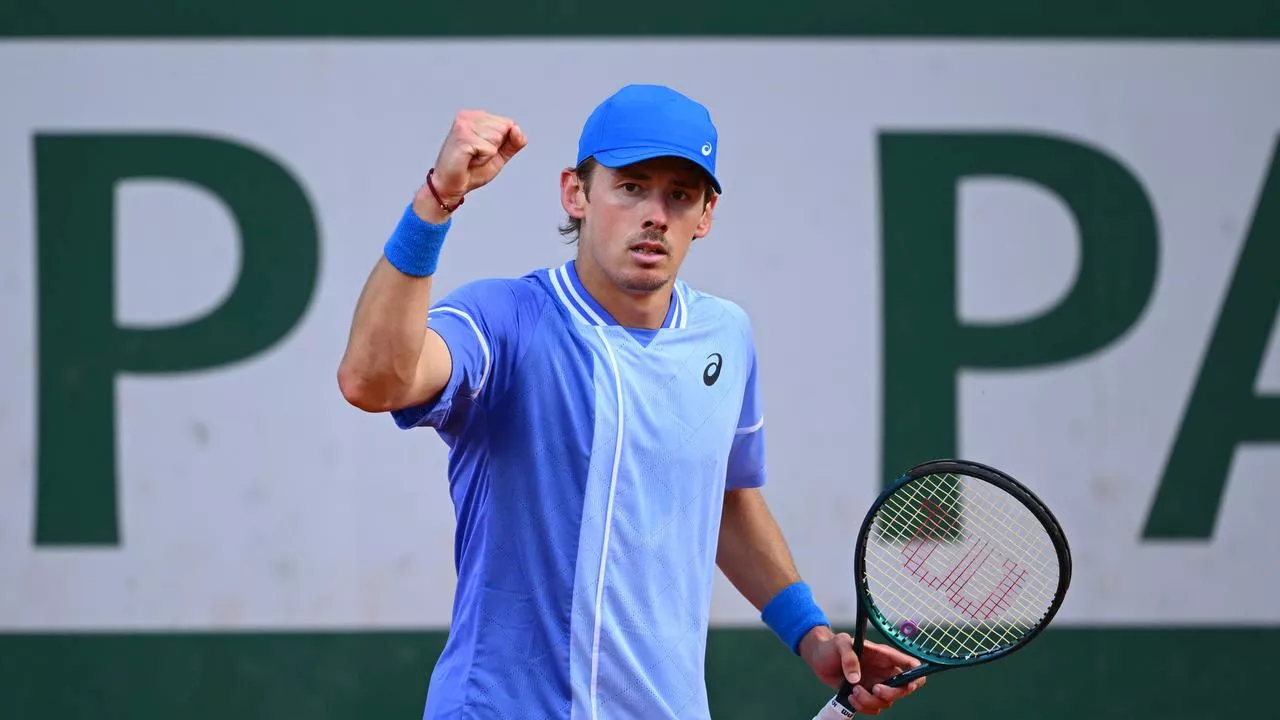 Demon delivers in dashing display; Top-ranked Aussie keeps dream alive at Roland Garros