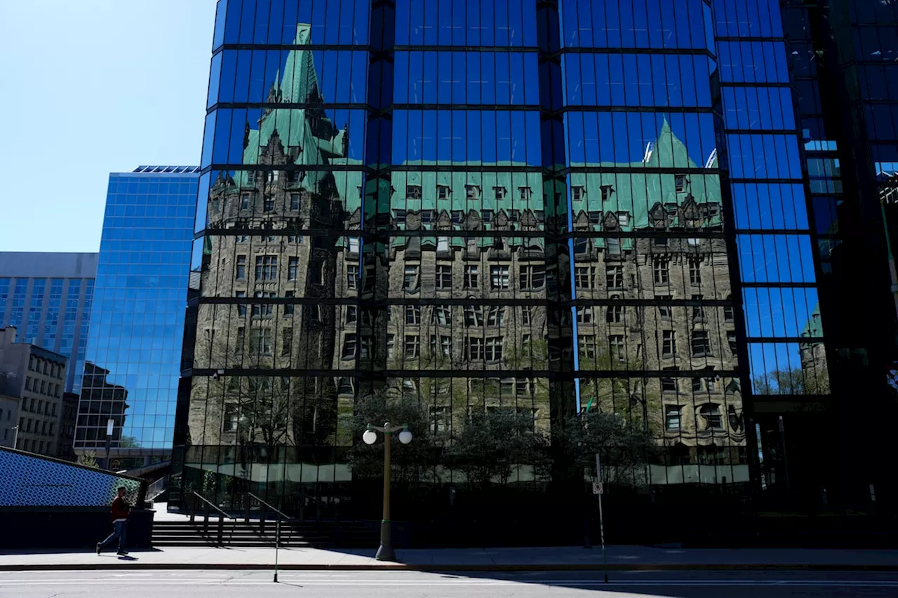 Poll: Bank of Canada to cut interest rates on June 5, three further times this year