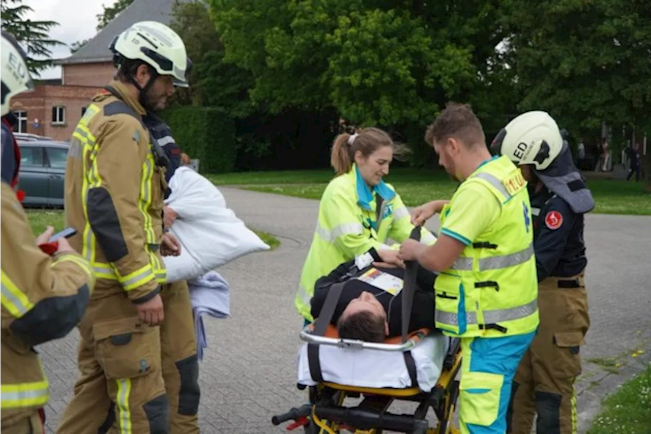 Brandweer, politie en verplegers oefenen bij Multiversum