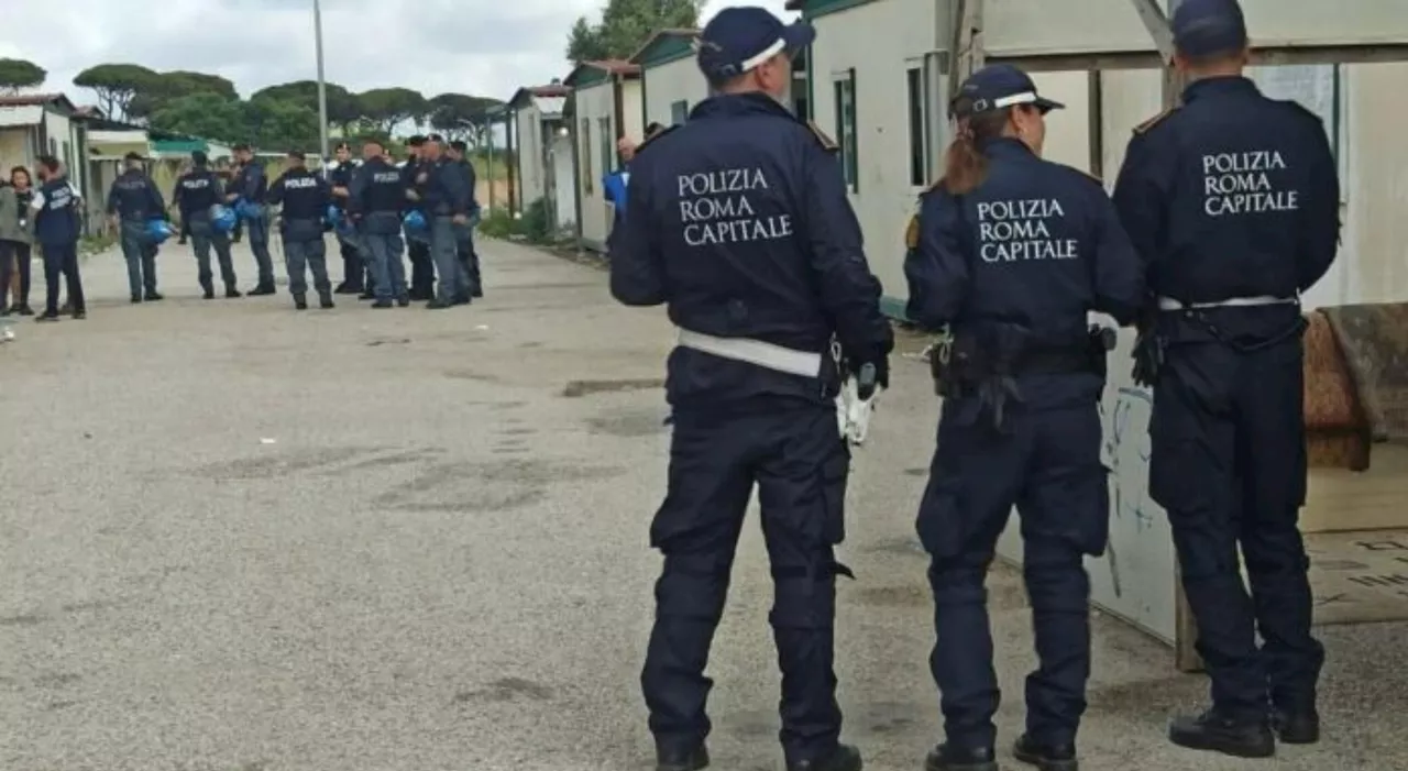 Roma, maxi operazione al campo nomadi di Castel Romano: 11 fermati e 6 veicoli sequestrati