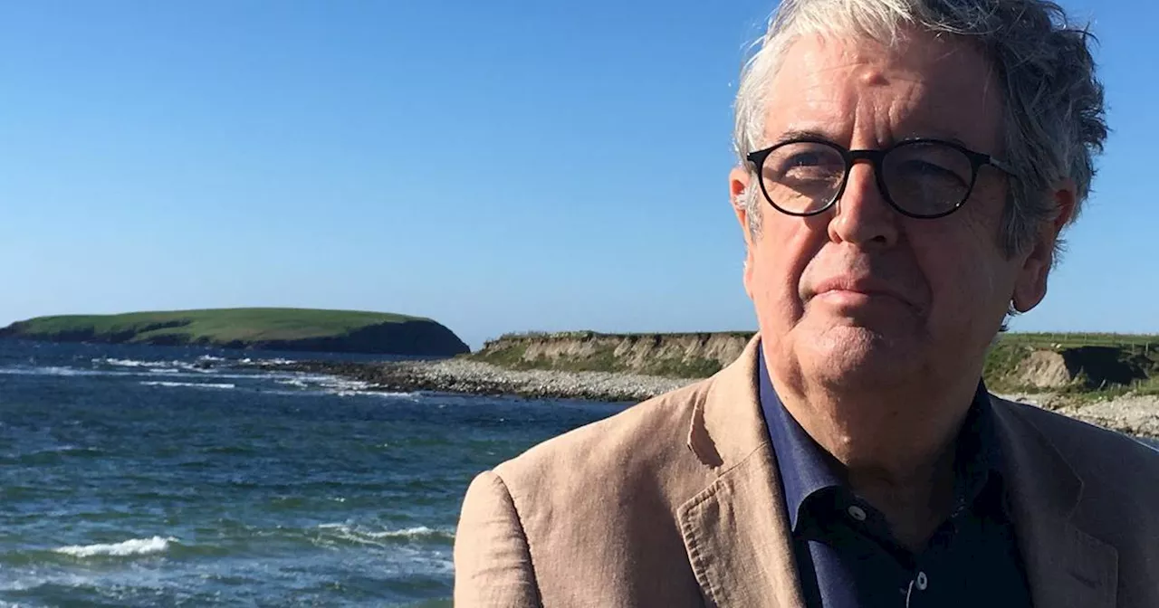 President leads tributes to much-loved poet Gerald Dawe