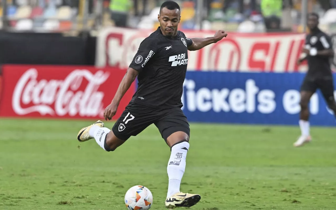 Marlon Freitas supera críticas e volta a ser destaque no Botafogo