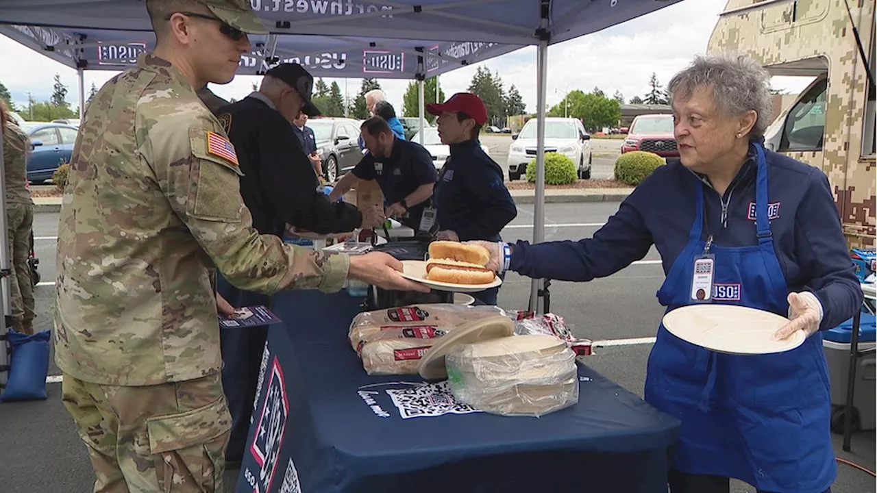 USO Northwest serves picnic-style lunch and support at Joint Base Lewis McChord