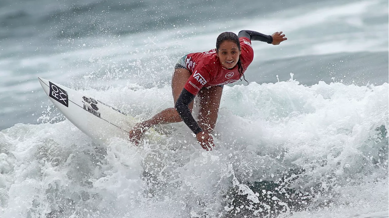 Surf : Vahine Fierro remporte le Tahiti Pro en domptant la redoutable vague de Teahupo’o