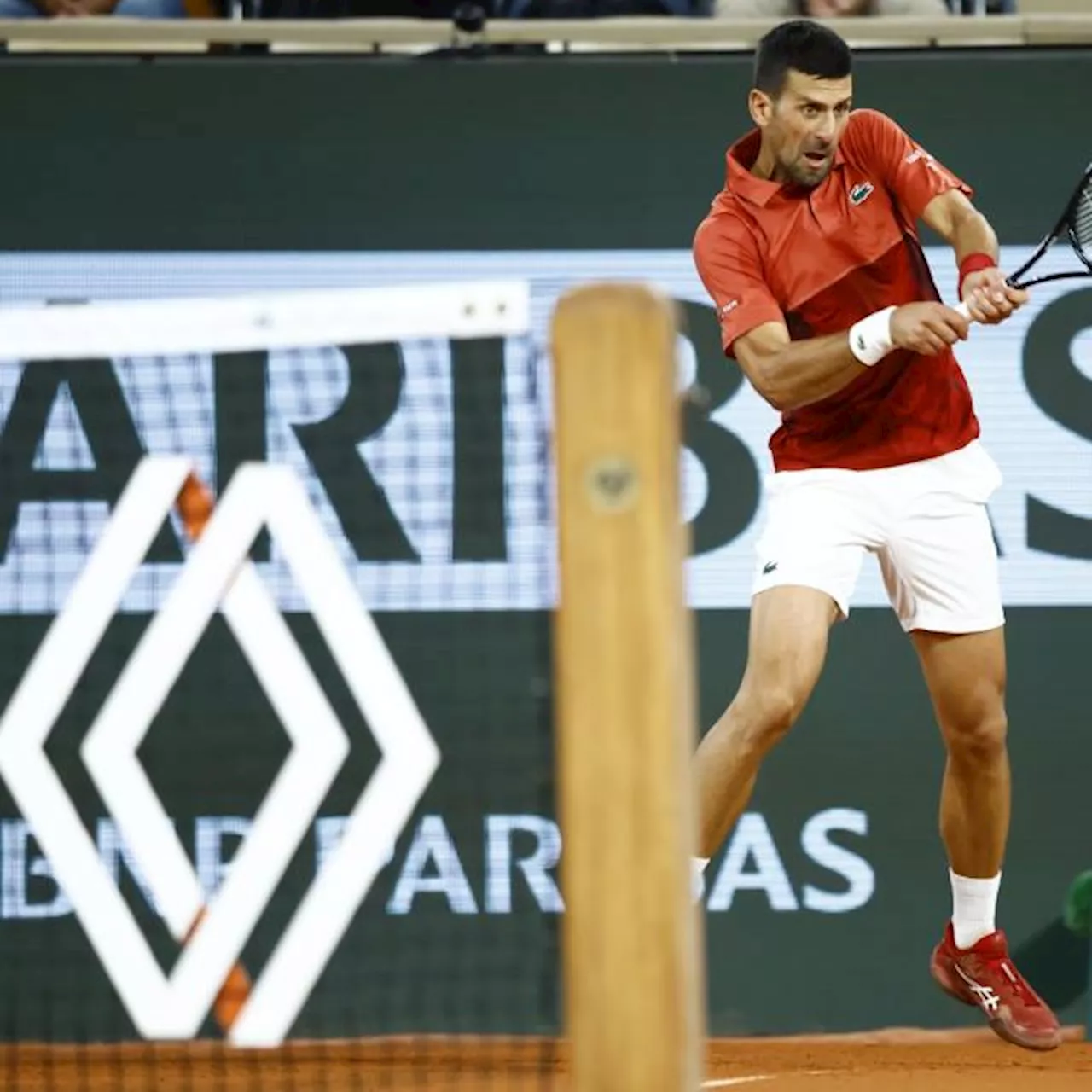 Novak Djokovic au 3e tour de Roland-Garros après une démonstration contre Roberto Carballes Baena