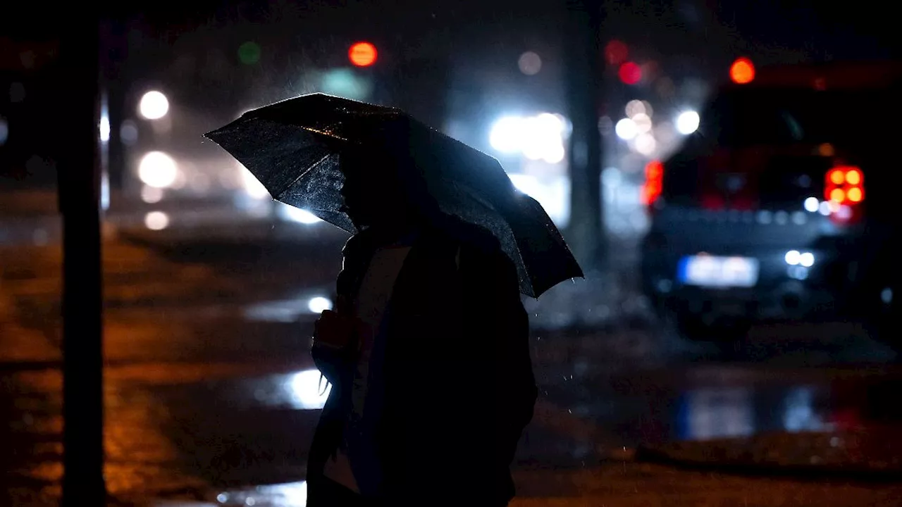 Bayern: Nasses Wetter in Bayern: Unwetterartiger Starkregen möglich