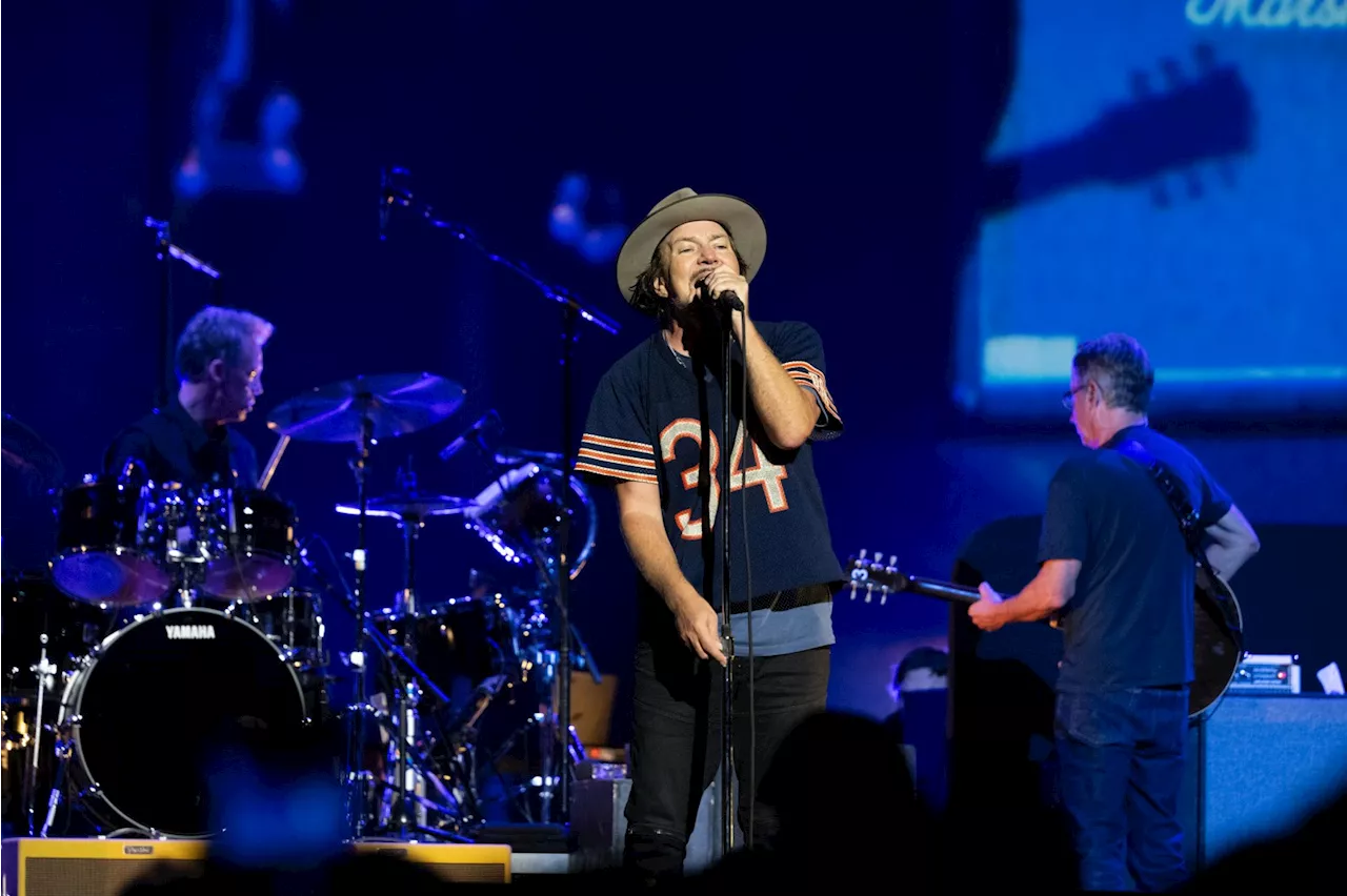 Watch Pearl Jam Dedicate ‘Man of the Hour’ to Bill Walton at Seattle Show