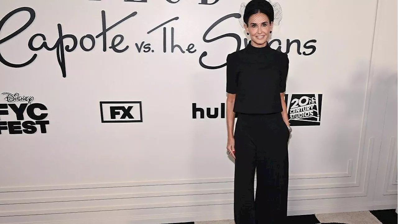 Mit Hut: Schauspielstar Demi Moore zeigt sich im Retro-Look