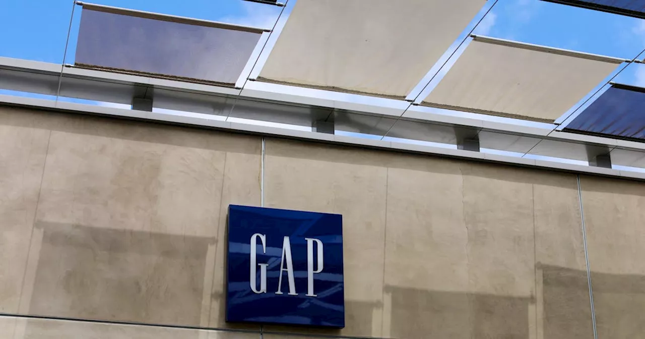 Gap lifts annual sales forecast on Old Navy strength