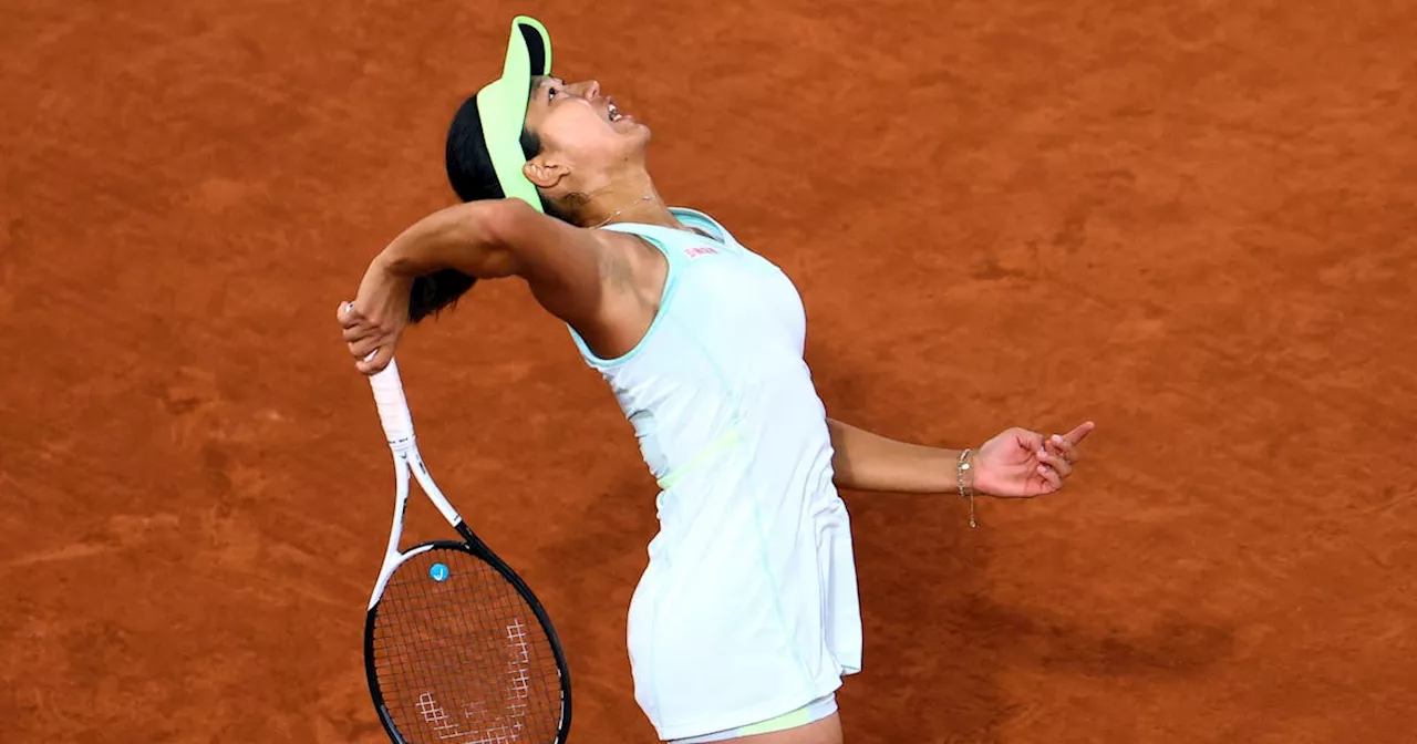 Tennis-Sabalenka eases past qualifier Uchijima at French Open