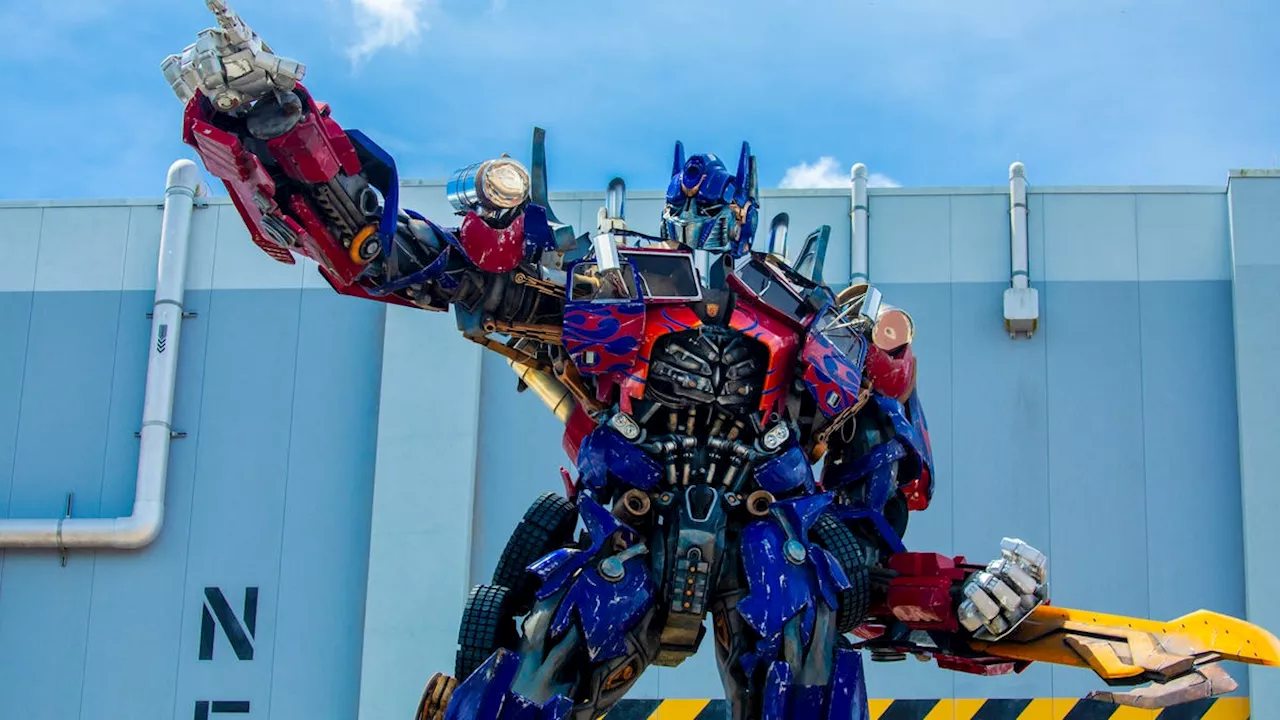 Chris Hemsworth in talks to make Saturday morning dreams come true with Transformers-G.I. Joe crossover