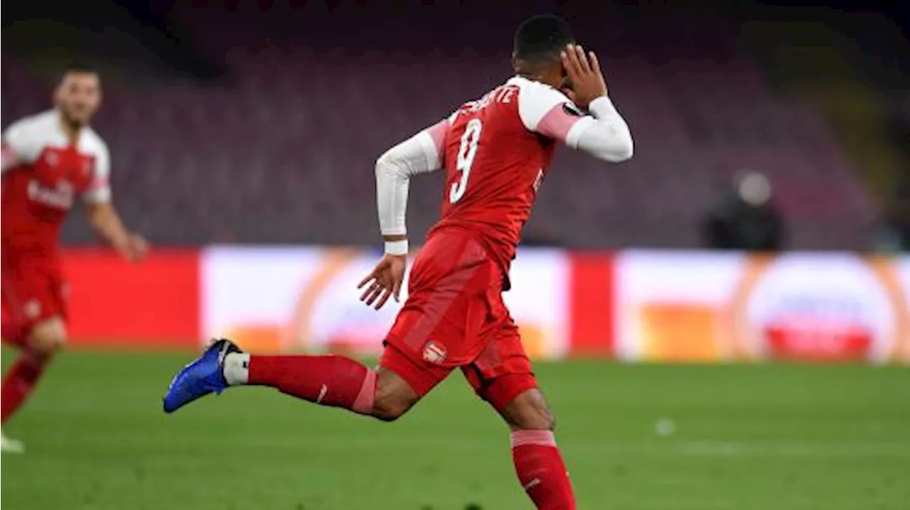 Lione, il club vorrebbe trattenere Lacazette ma l'attaccante ha una ricca offerta dall'Arabia