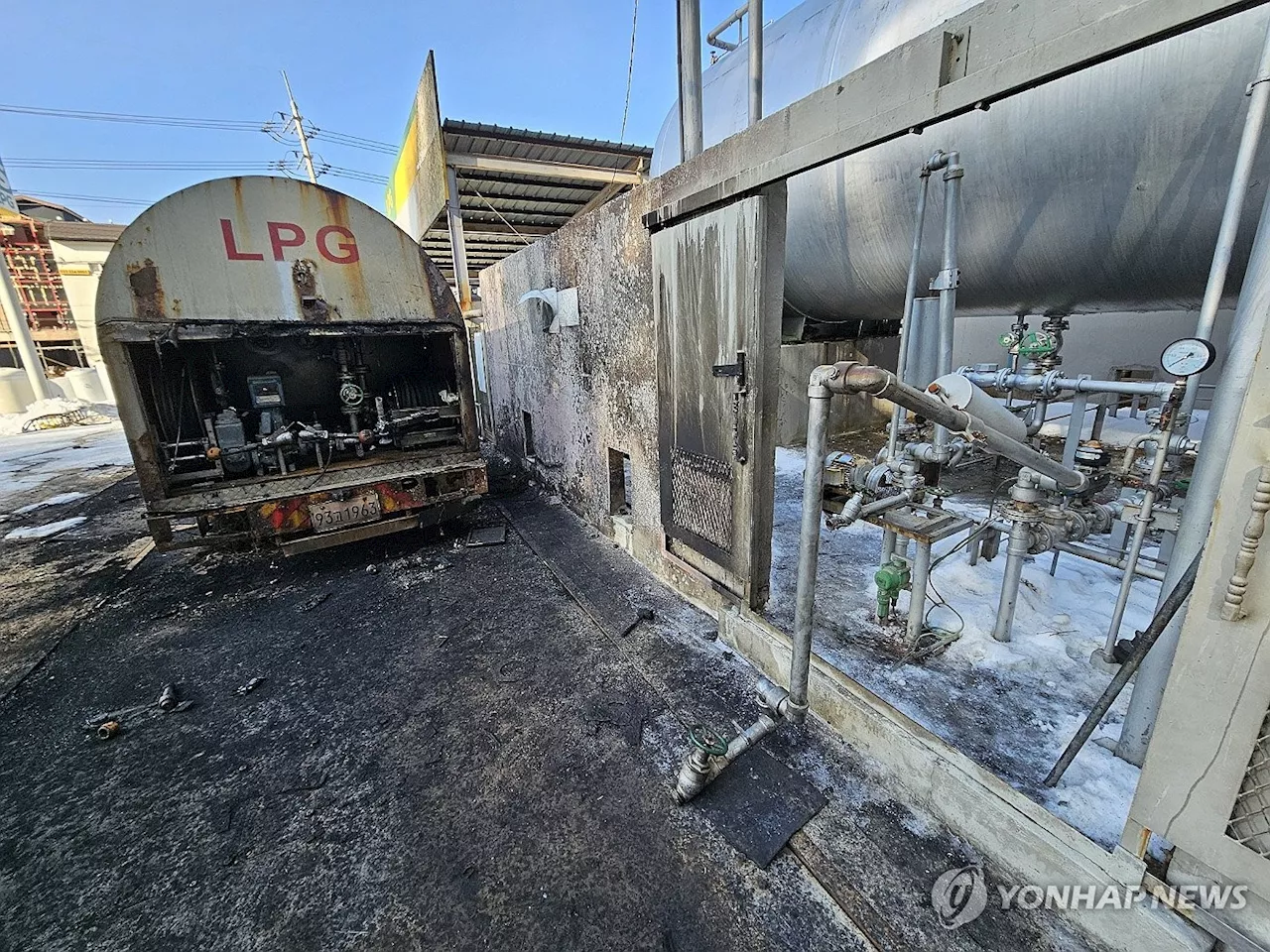 '5명 사상' 평창 LPG 충전소 폭발…벌크로리 기사 금고 1년6개월(종합)