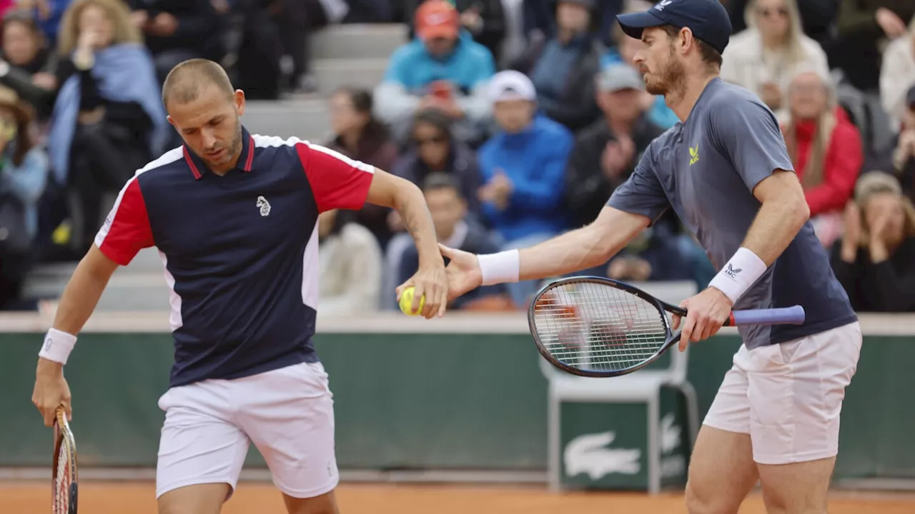 Andy Murray and Dan Evans lose in the first round of doubles at the French Open