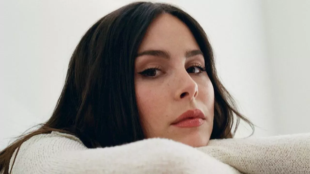 Lena Meyer-Landrut: Das Steckt Hinter Ihrem Albumtitel 'Loyal To Myself ...