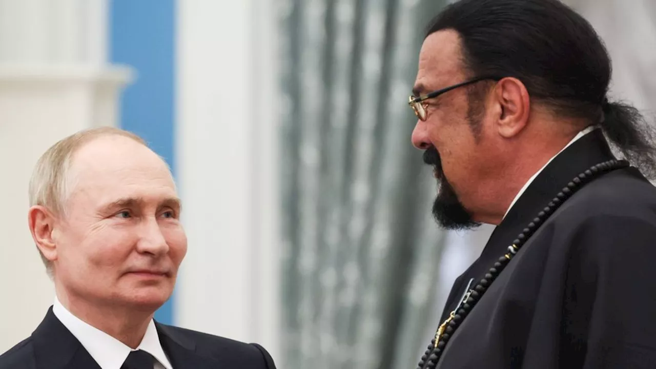 Steven Seagal: Anti-Ukraine-Propaganda bei Rede vor Wladimir Putin