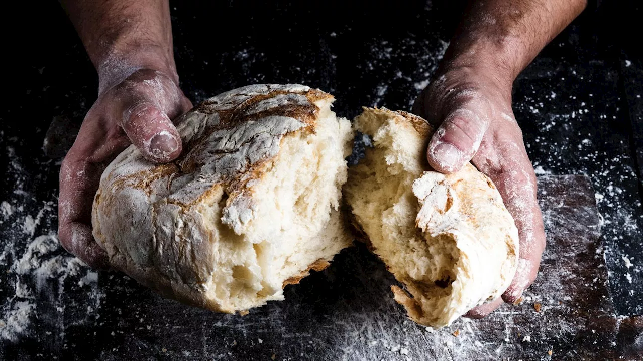 Brot einfach selbst backen: So gelingt Jamie Olivers 3-Zutaten-Rezept