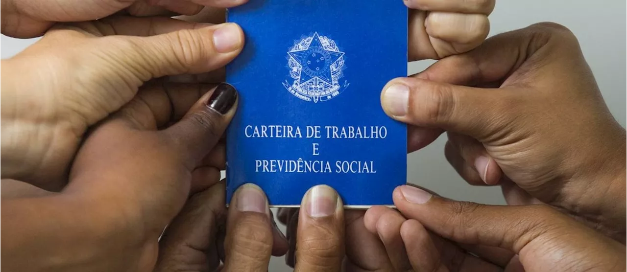 Revisão de dados indica recuo em número de jovens que não estudam nem trabalham