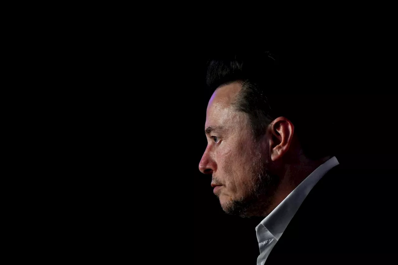 Musk é acusado de ter usado informação privilegiada para vender US$ 7,5 bi em ações da Tesla