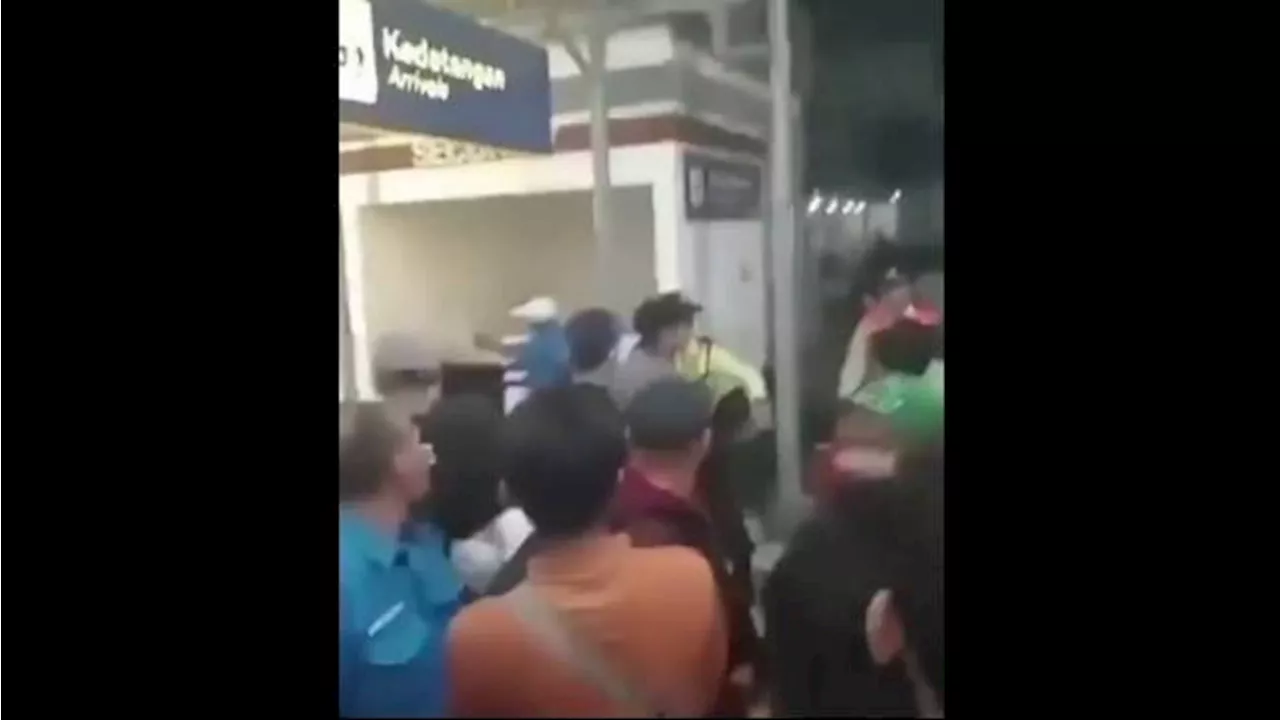 Oknum Suporter Serang KA Pasundan Bandung-Surabaya di Stasiun Gubeng, Ini Penjelasan PT KAI