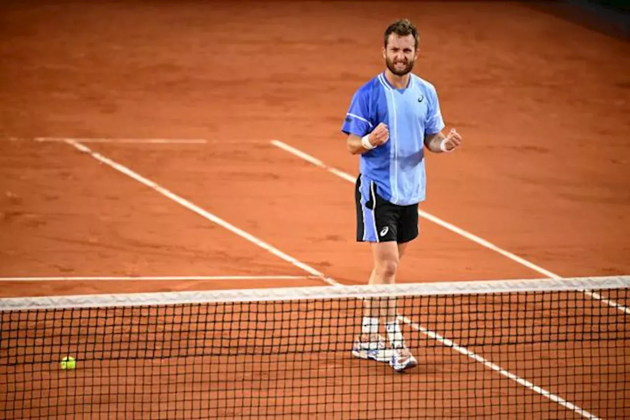 Roland-Garros: Présent En Deuxième Semaine, Corentin Moutet Assure Sa ...