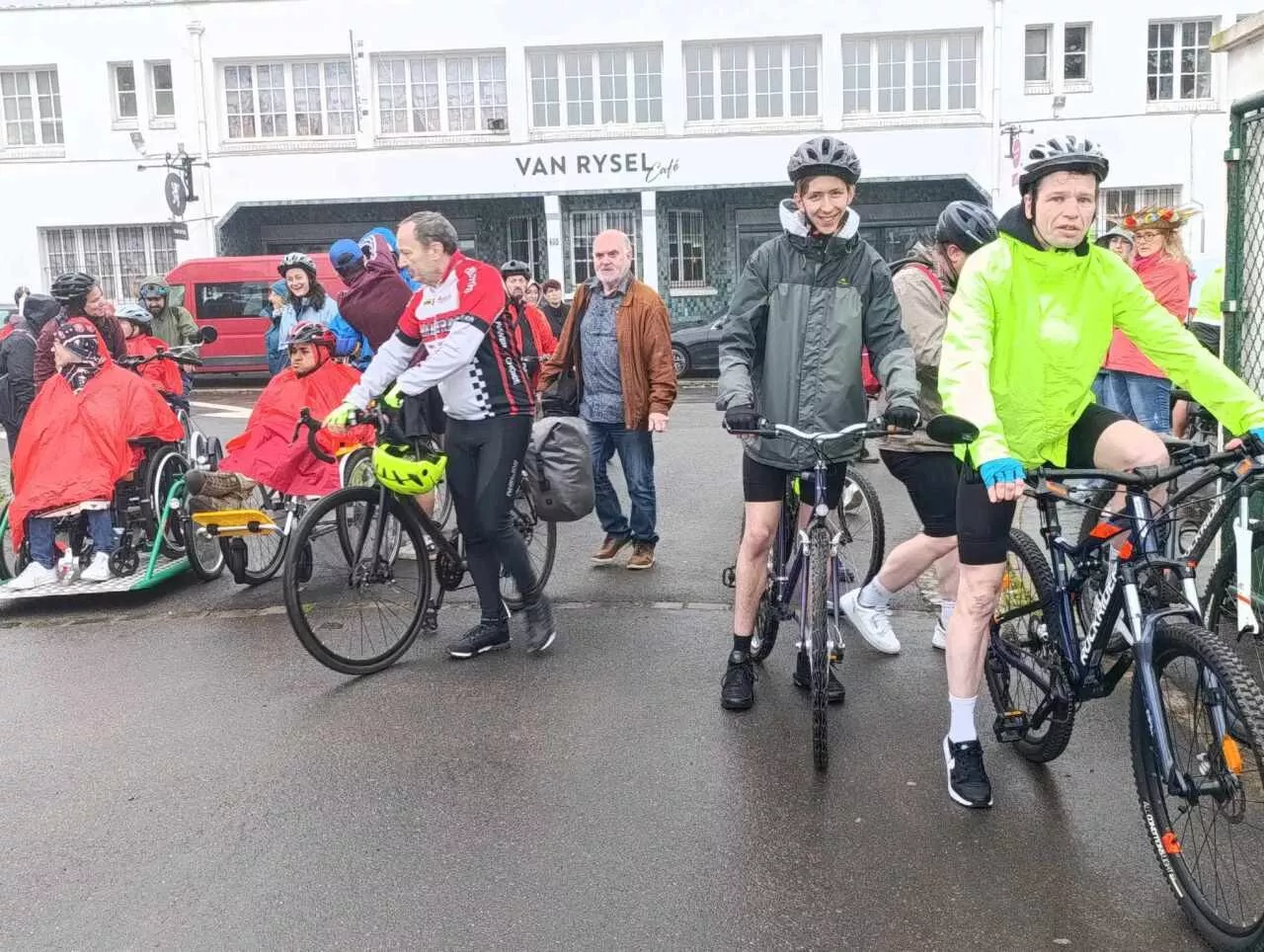 Tourcoing : 120 km à vélo pour 30 jeunes porteurs de handicap