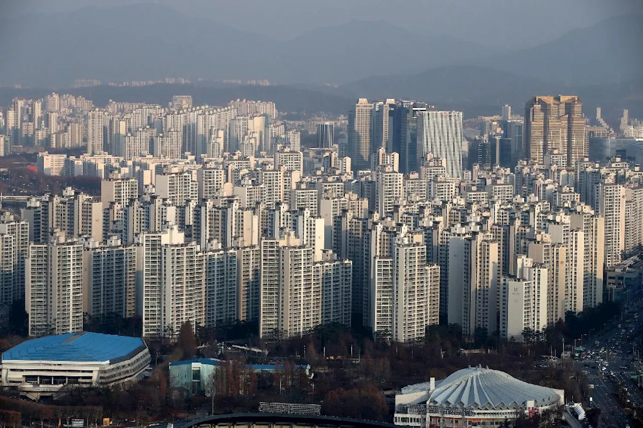 “대출 없이 현찰로 아파트 쓸어담았다”... 왕서방, 한국 집 5만채 보유