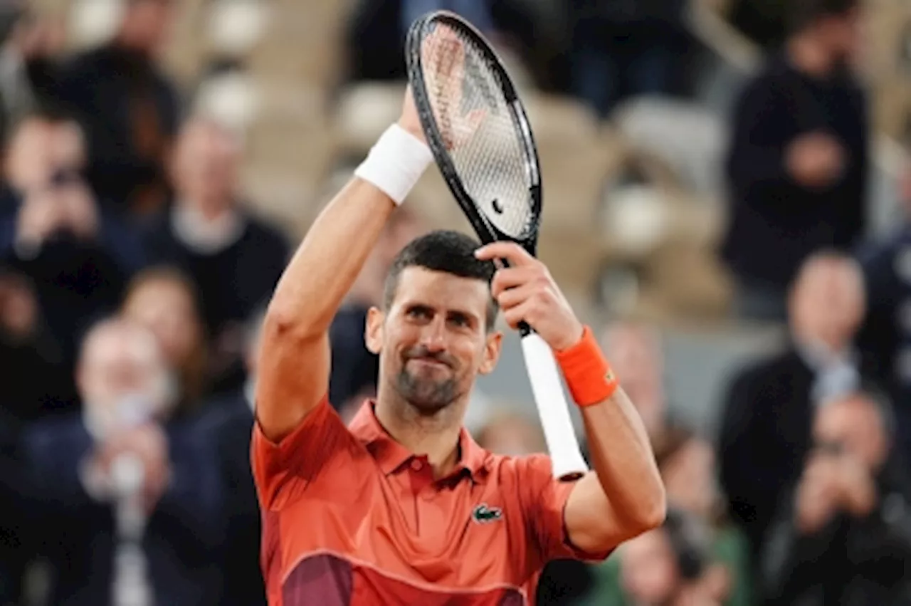 Djokovic untroubled at French Open as fans hit by alcohol ban