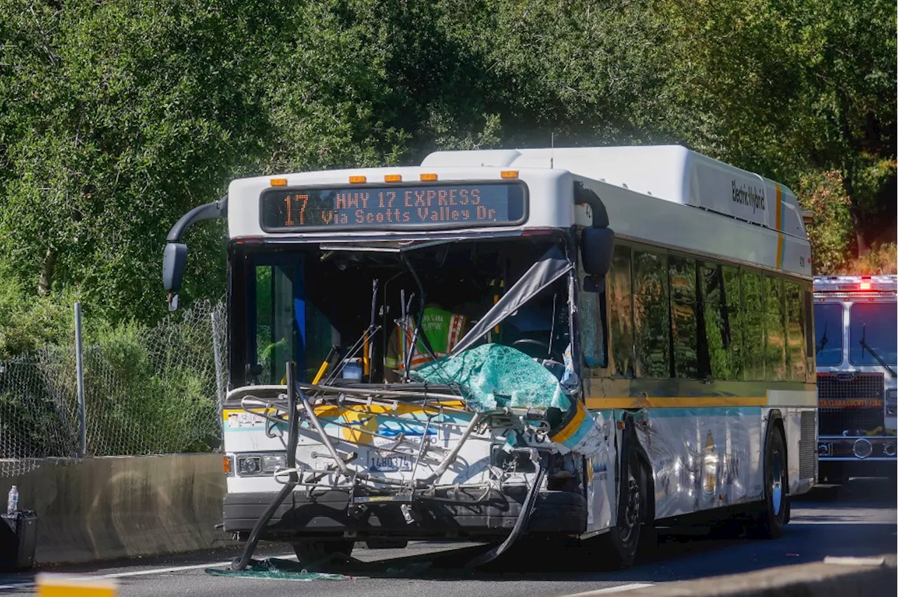 Multi-vehicle crash on Highway 17 temporarily halts northbound travel
