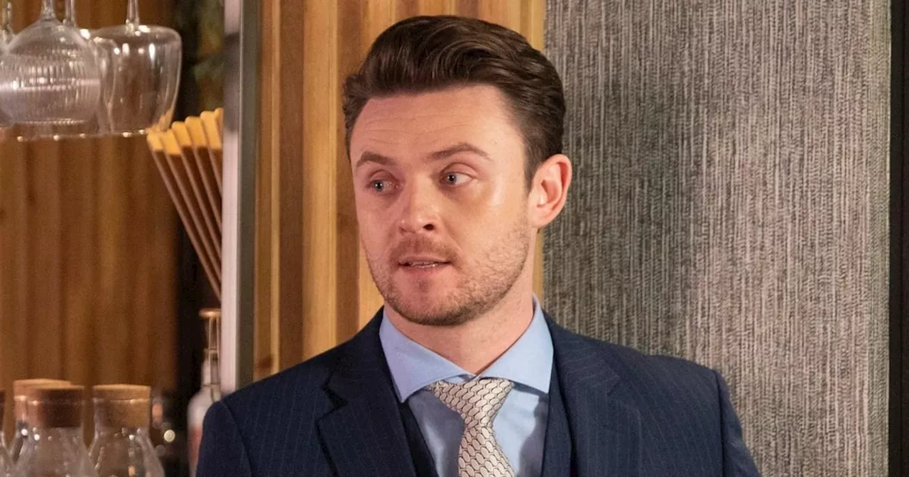 Coronation Street fan favourite should be afraid as Joel lines up target