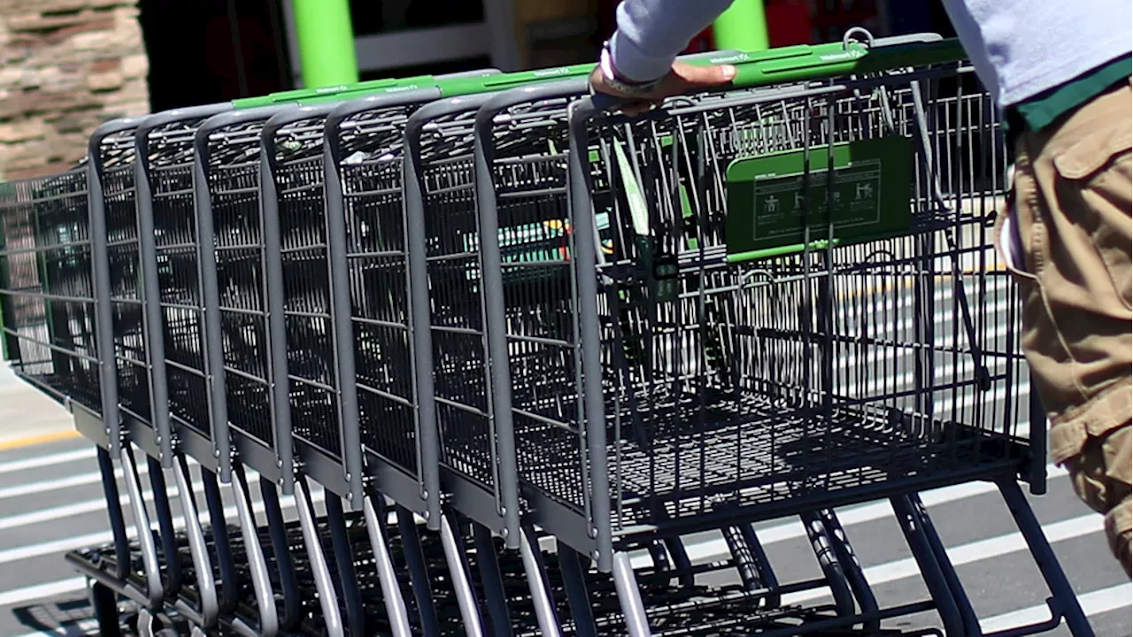 90-year-old Air Force vet working at grocery store to make ends meet gets $200K to retire