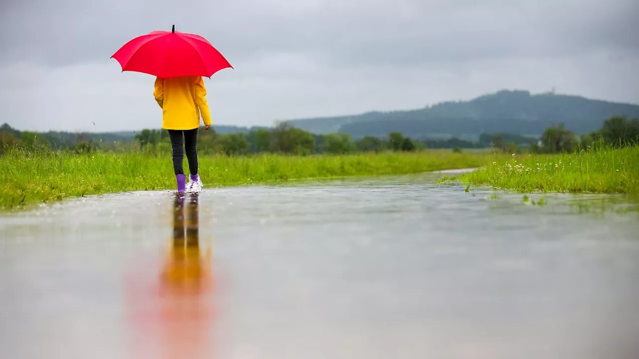 Hochwasser- und Erdrutschgefahr: 'Radha' öffnet die Schleusen - Wetterlage wie beim Jahrhundert-Regen