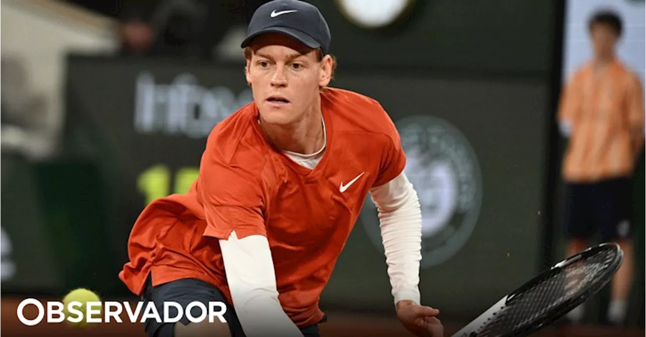 Italiano Jannik Sinner nos oitavos de final de Roland Garros