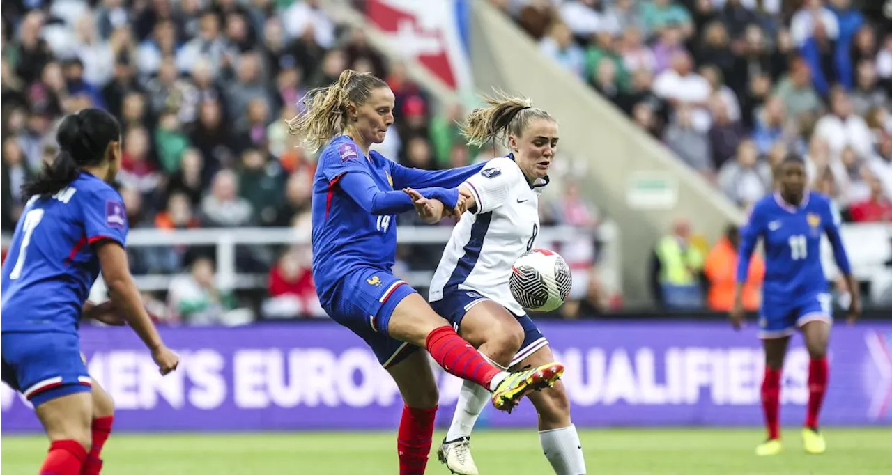 Équipe de France : les Bleues viennent à bout de l'Angleterre