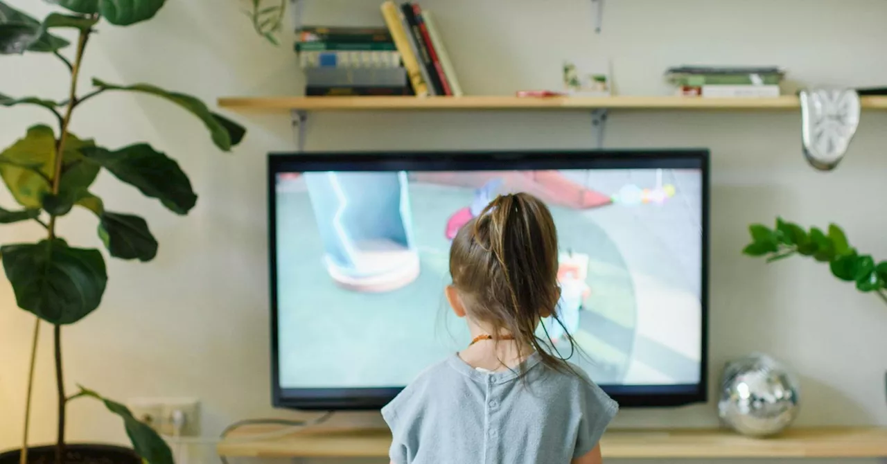 Unpacking the research behind choosing TV shows for your child.