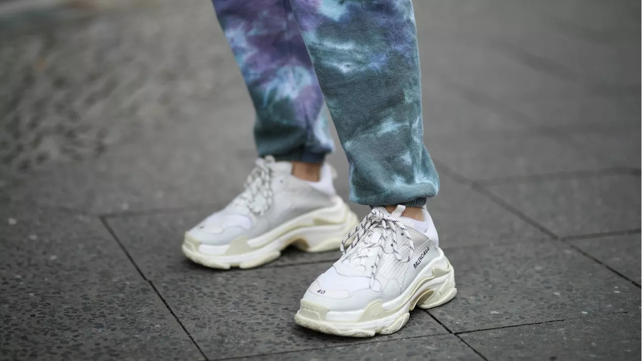 Balenciaga lancia le sneakers di banana. E questa volta non è una provocazione