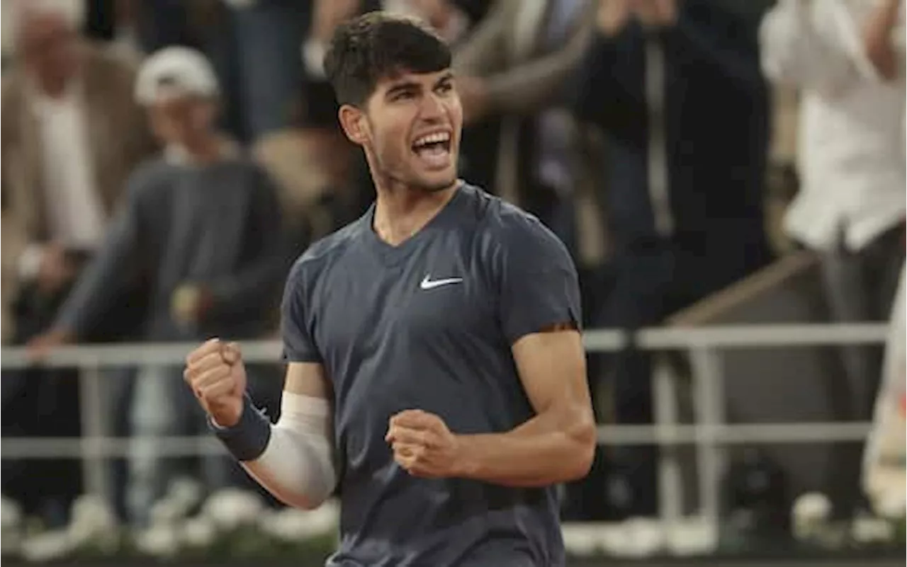 Roland Garros, i risultati di oggi: Alcaraz e Tsitsipas agli ottavi