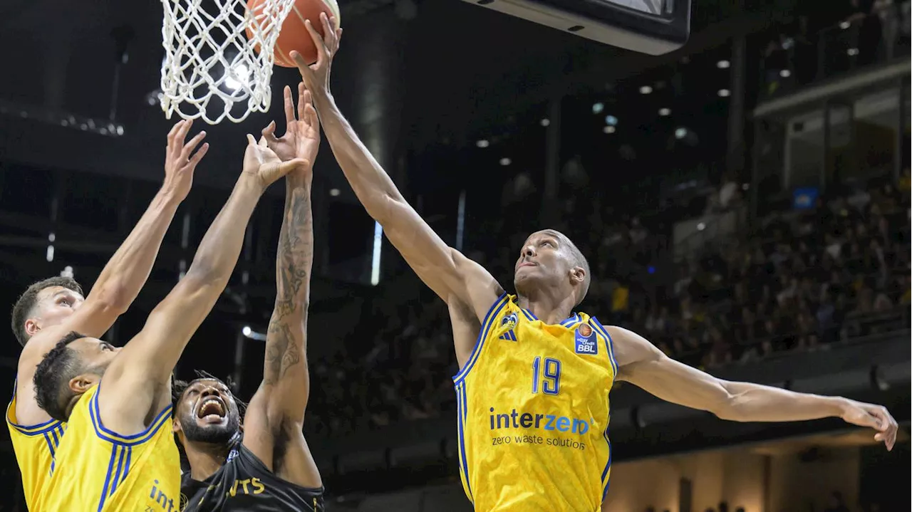 Ausgleich in hitzigem BBL-Halbfinale: Alba Berlin schlägt gegen Chemnitz eindrucksvoll zurück