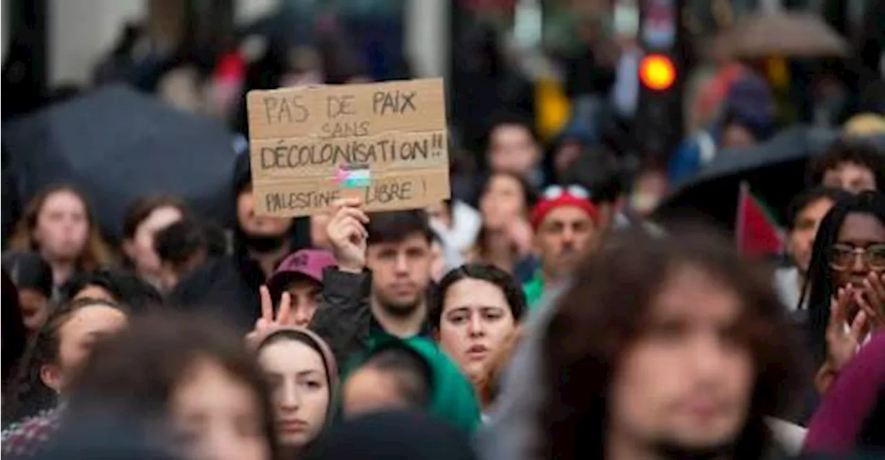 Hundreds protest Netanyahu interview broadcast in France