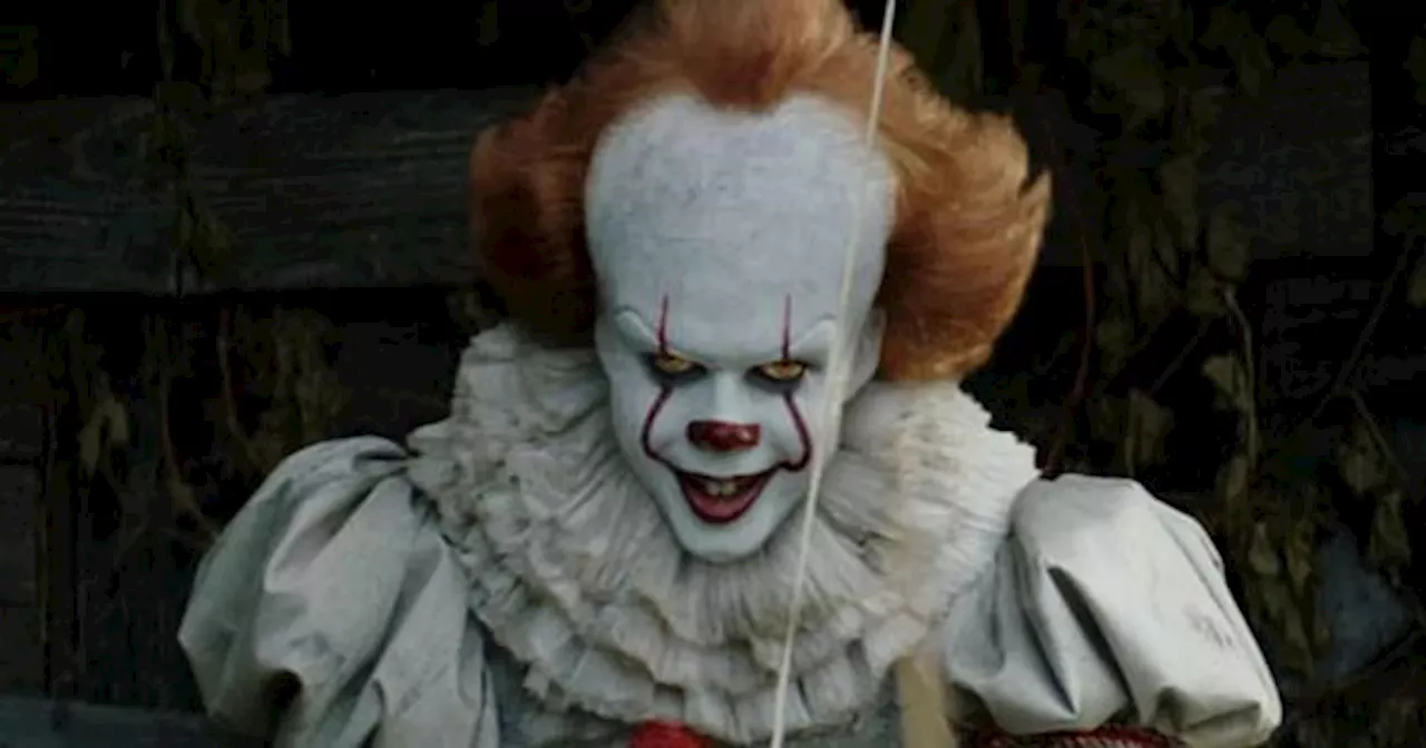 Pennywise: 'It': Bill Skarsgård volverá como Pennywise en la serie ...