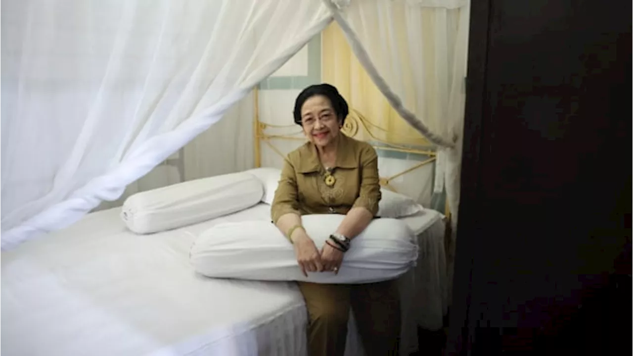 Kunjungi Rumah Pengasingan Bung Karno di Ende, Megawati Ingat Kisah Tonil 'Dokter Setan'