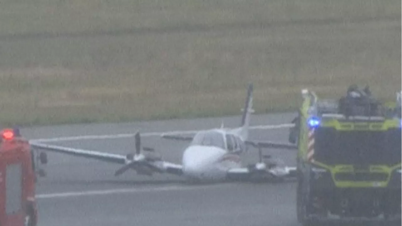 【胴体着陸の瞬間】神戸空港で小型機が胴体着陸 国の運輸安全委が「重大インシデント」に認定「ヒラタ学園」の機体がタッチアンドゴーの訓練中 着陸装置を出し忘れた可能性 滑走路は閉鎖 けが人はなし（MBSニュース）