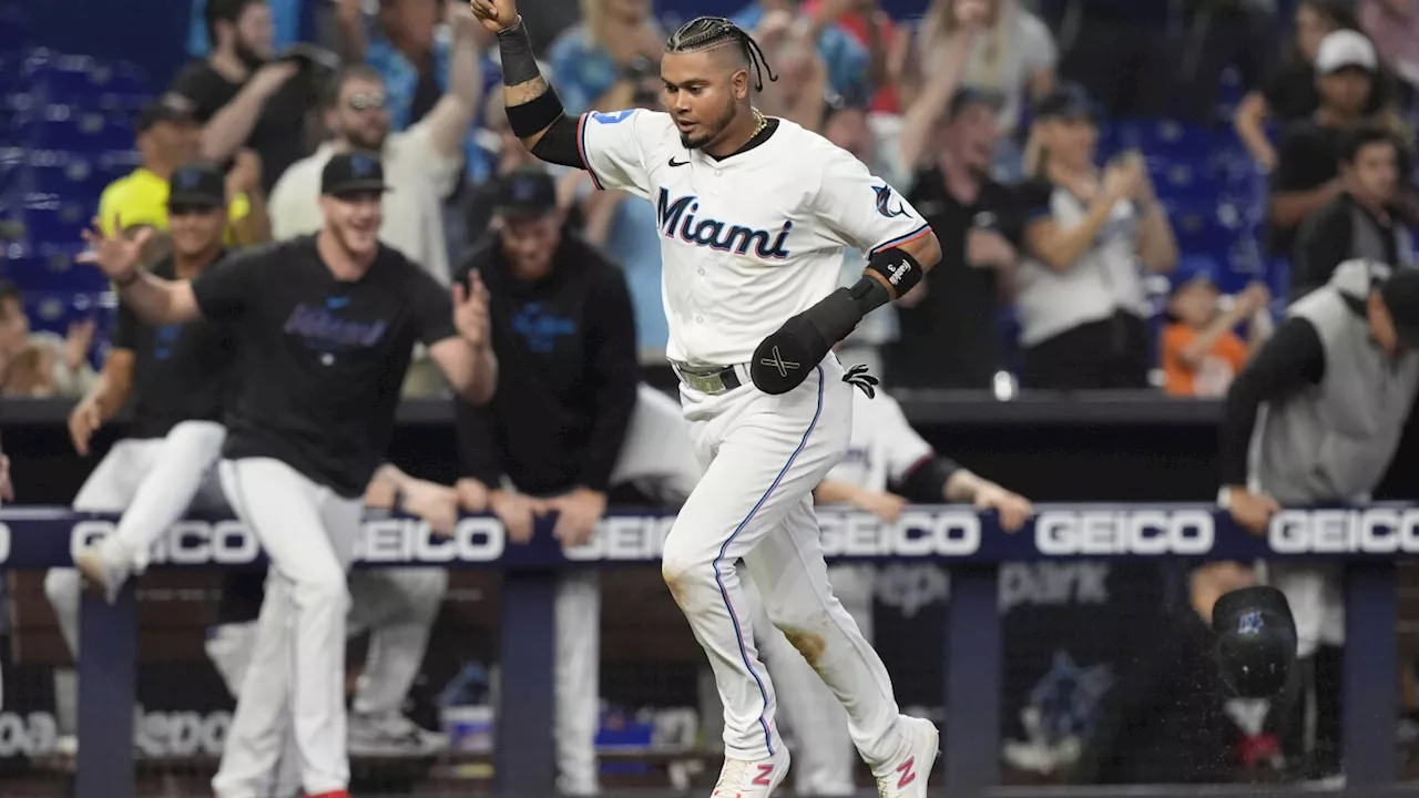 Miami Marlins working on trade that would send 2B Luis Arraez to the San Diego Padres