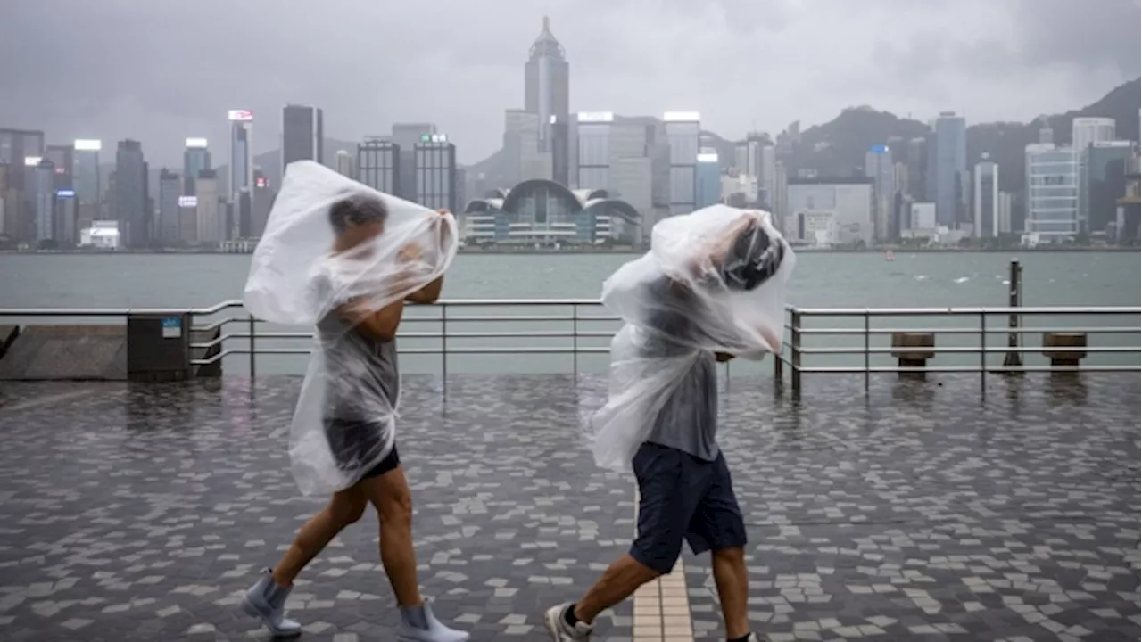 Hong Kong Issues First Red Storm Signal of Year as Roads Flood